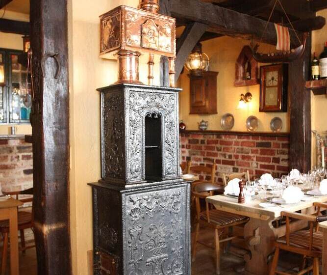 City Hotel Apartments