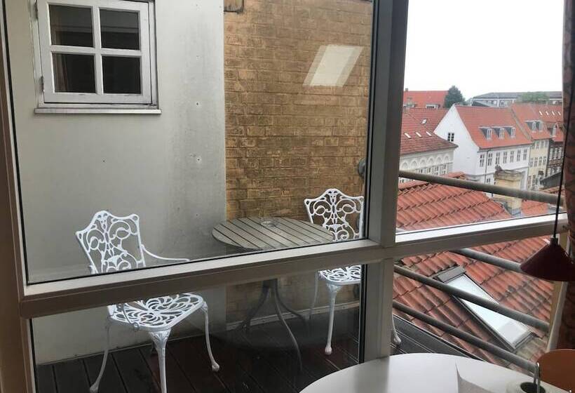 City Hotel Apartments