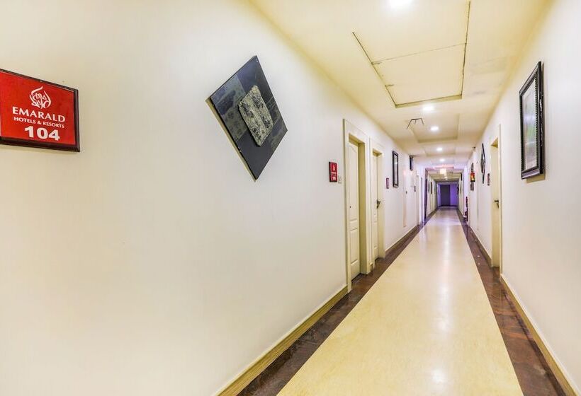 Fabhotel Welcare Emerald