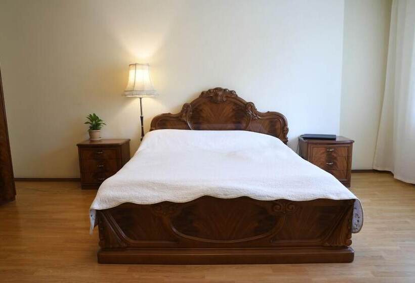 Guest House Home Hostel