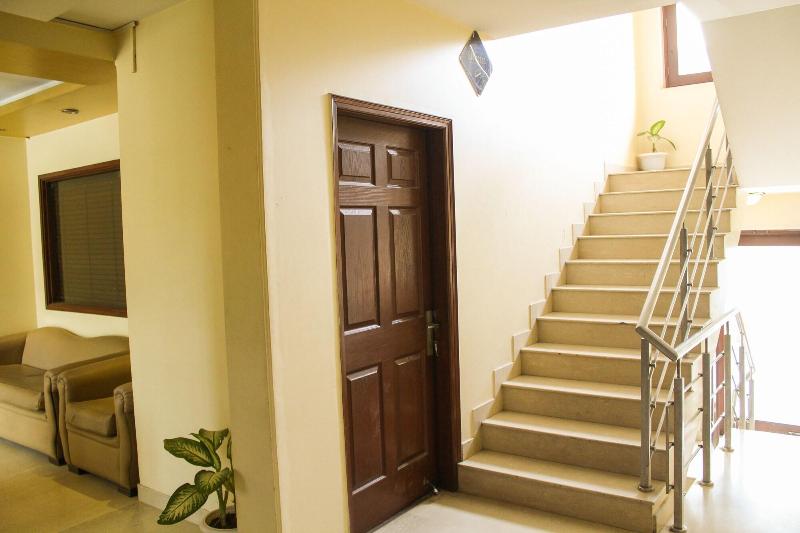 Hotel Asian Suites  The Pearl A586