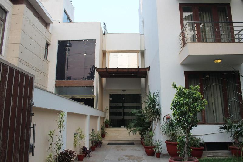 Hotel Asian Suites  The Pearl A586