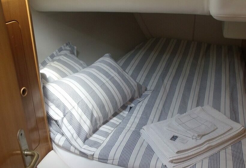 فندق Boat Voilier Atlantis