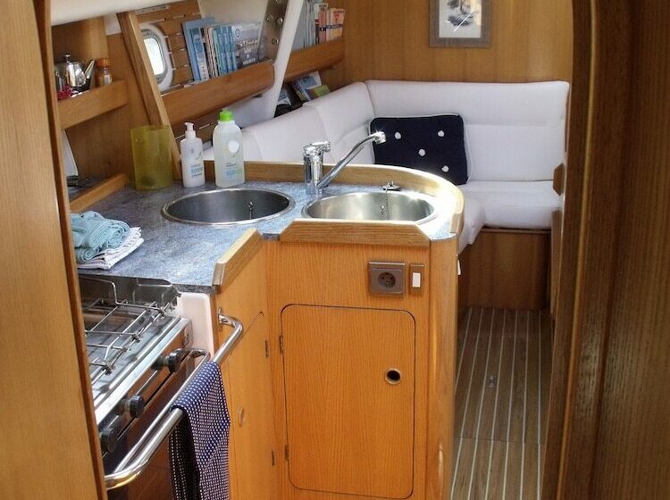 فندق Boat Voilier Atlantis