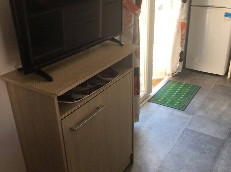 Отель Busard Des Roseaux