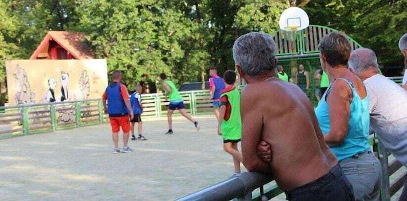 ホテル Camping L évasion   Mobilhomes