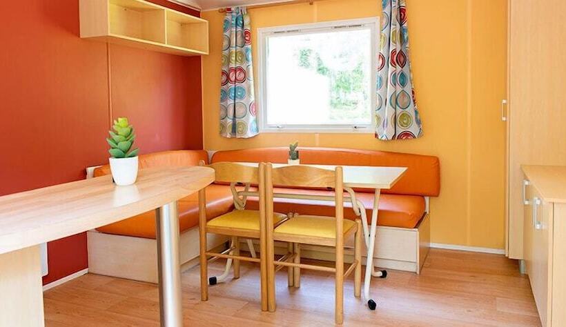 ホテル Camping L évasion   Mobilhomes