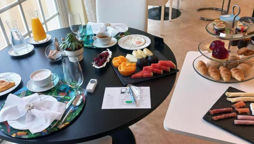 هتل Estoril Luxury Suites & Spa