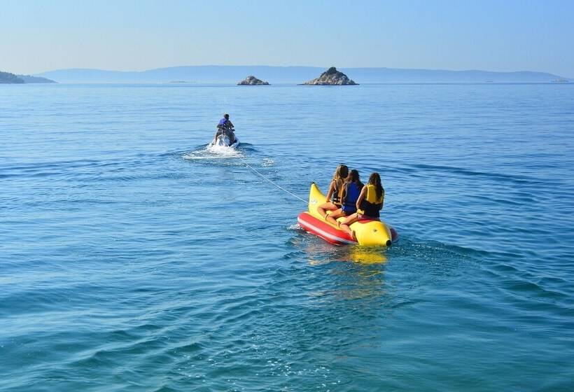 בית מלון כפרי Happy Camp In Amadria Park Camping Trogir