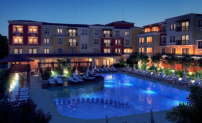 هتل Lily Beach Resort