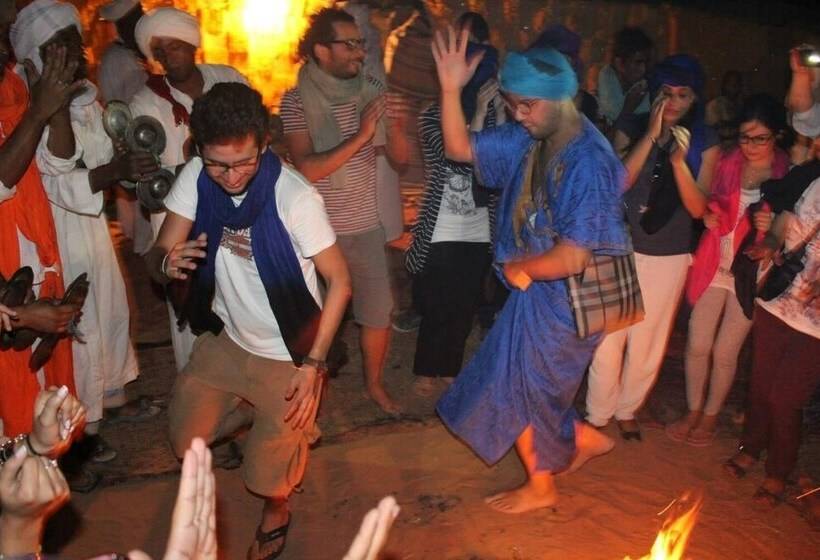 호텔 Merzouga Online Camp