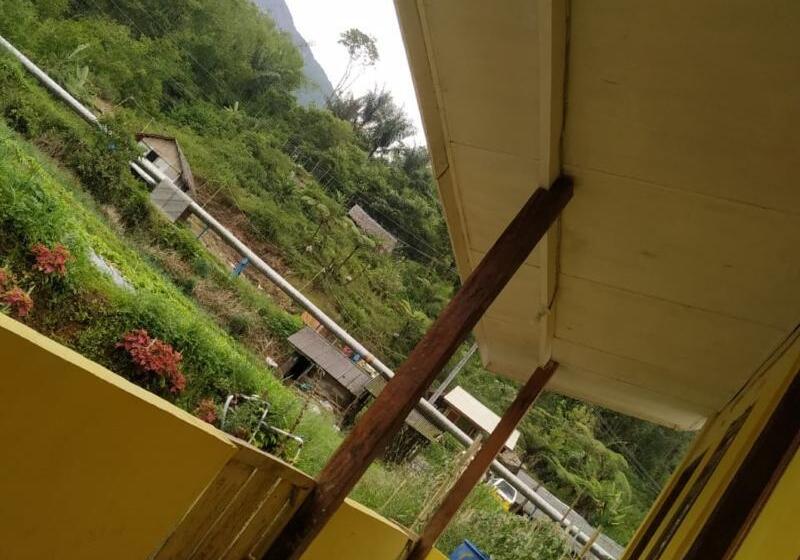 호텔 Penginapan Imanuel Lau Gara By Zuzu