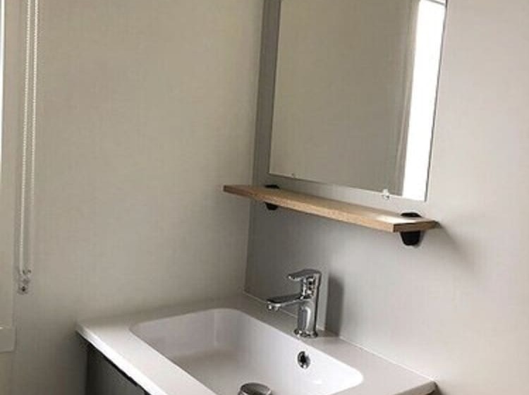 ホテル Sarcelle D été