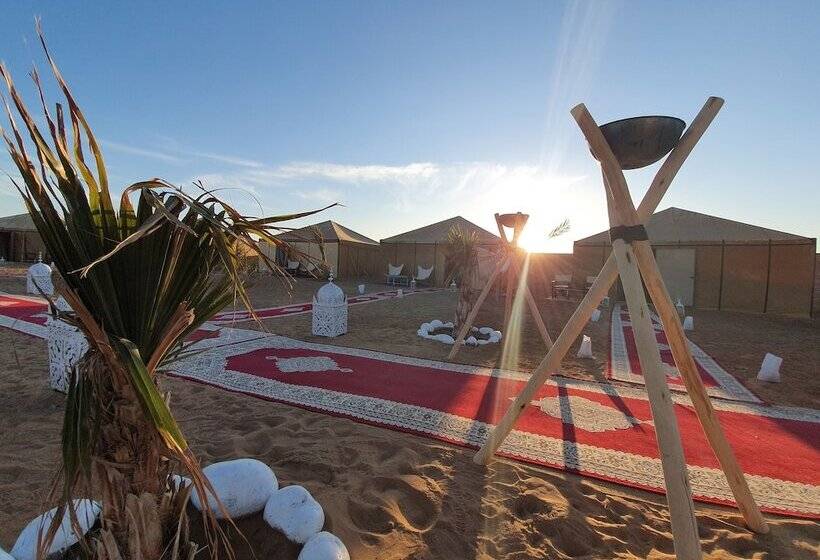 هتل Tangerine Sky Camp