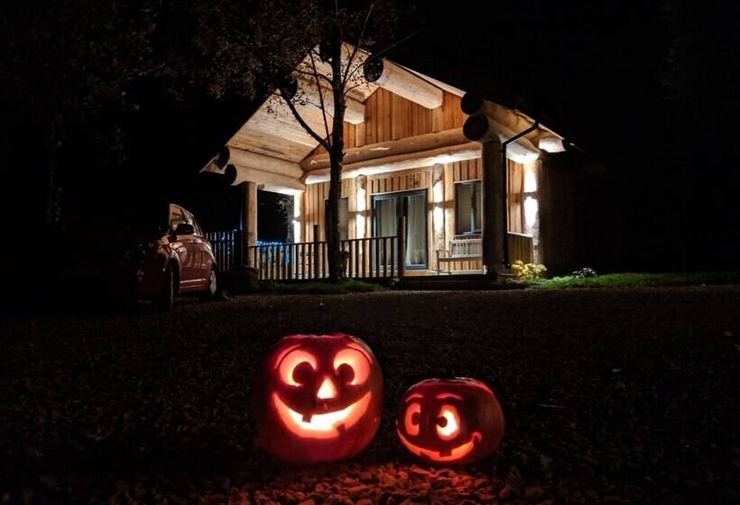 Braisty Woods   Knotty & Nice