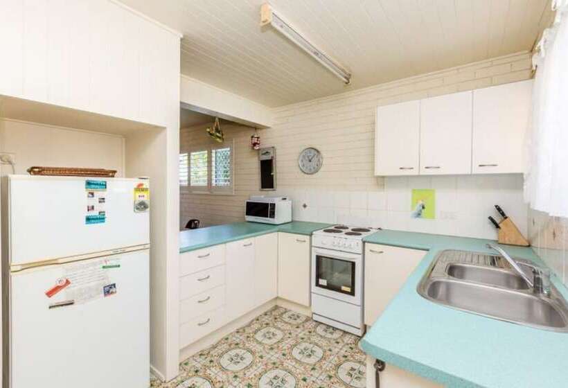 Lyrona   3/35 Avocet Parade