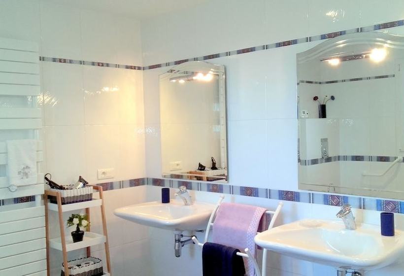 Maison Indépendante De 2 à 6 Personnes