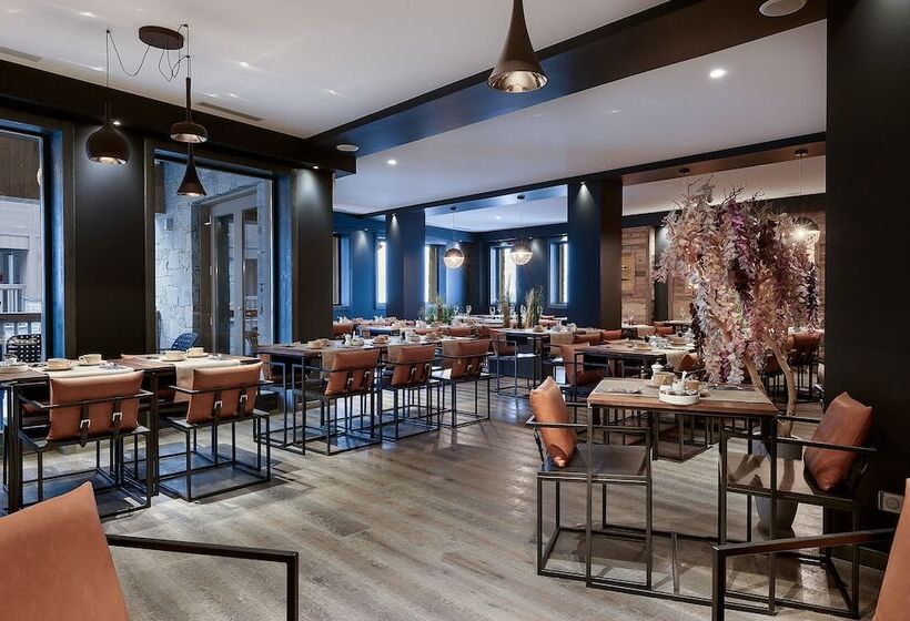 Mammoth Lodge Apartment T4 D03