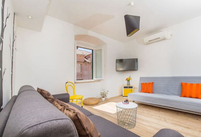 بنسيون Apartment & Room Joy