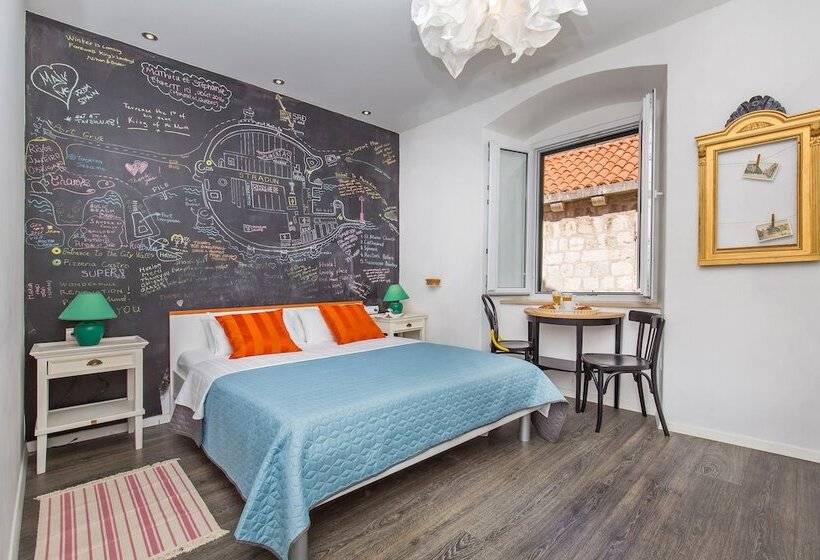 بنسيون Apartment & Room Joy