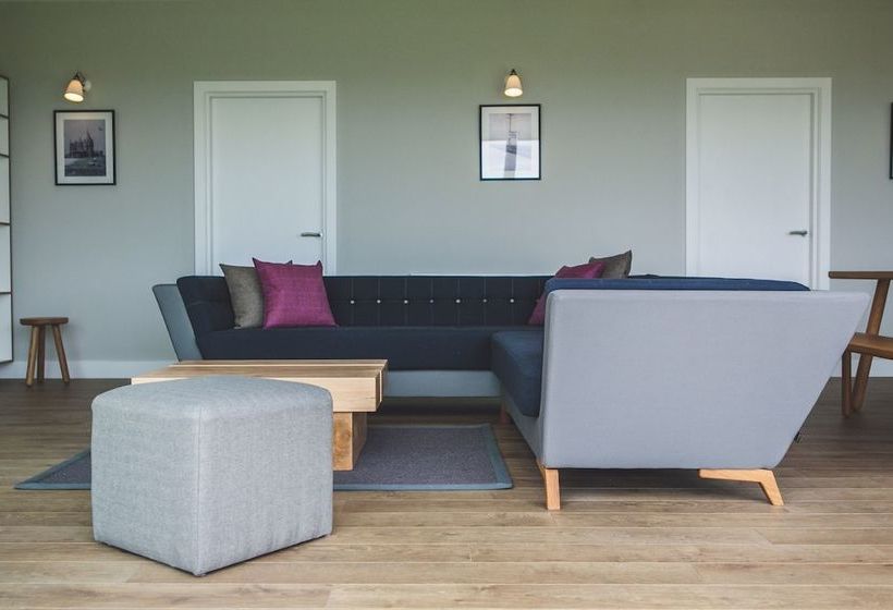 Пансион Jog Lodge 12  3 Bed Seaview