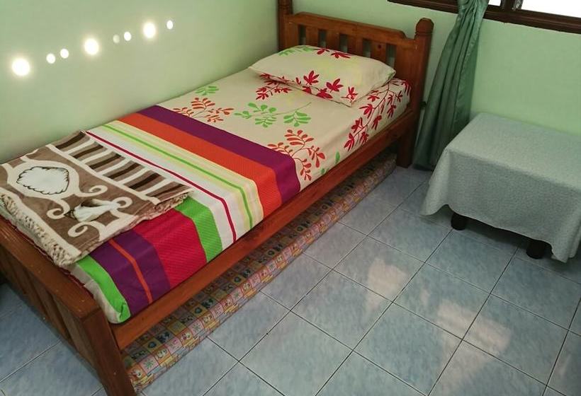 Пансион Khaimal Homestay Pulau Serai