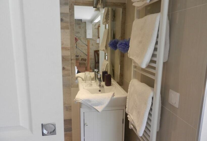 ペンション La Gueriniere Guest House