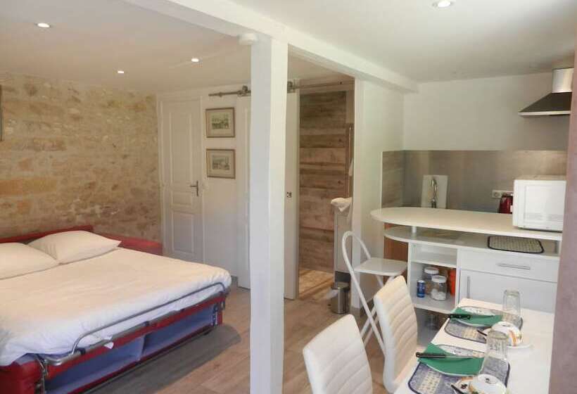 ペンション La Gueriniere Guest House