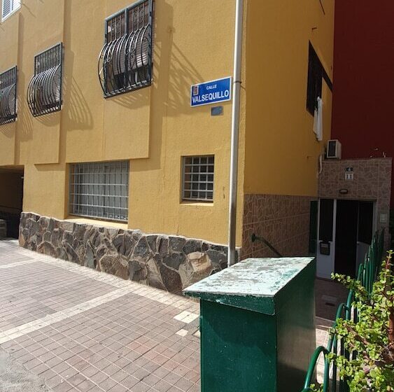 بنسيون Low Cost Rooms Las Llaves 4