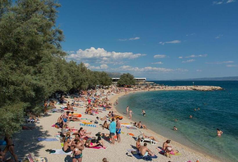 Pension Luxury Rooms Near The Beach1