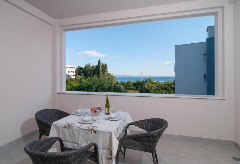 Пансион Luxury Rooms Near The Beach2