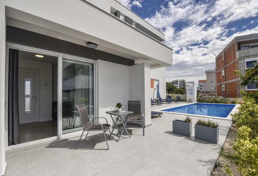 펜션 Pool Apartments & Rooms Mare