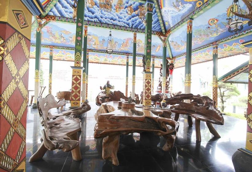 Пансион Reddoorz Near Borobudur Temple