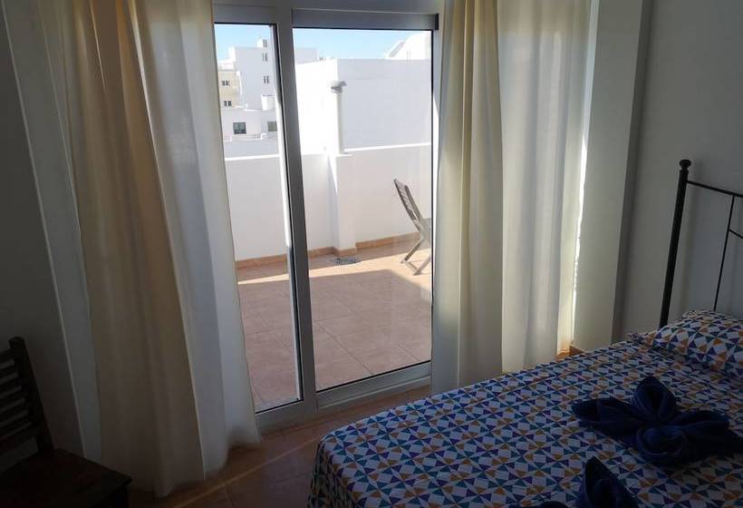 펜션 Rooms Arrecife Beach  Adults Only