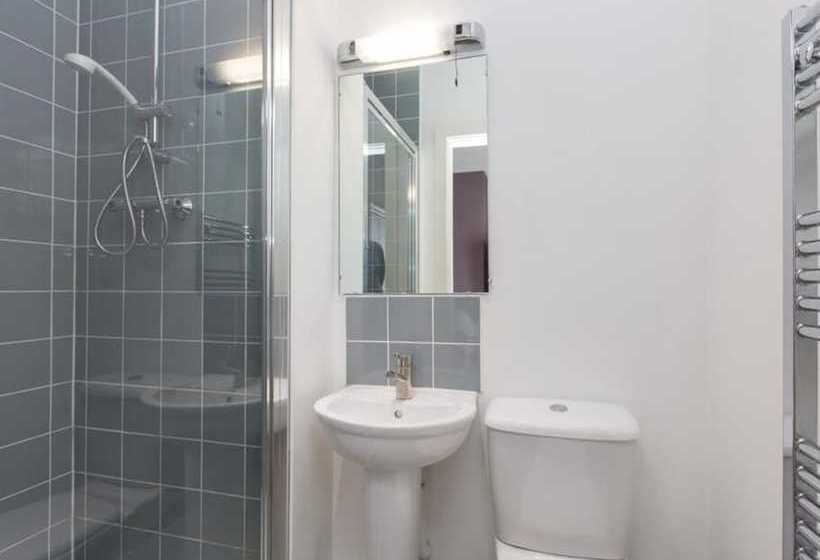 פנסיון Townhouse @ Balfour St