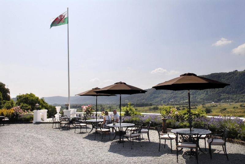 Plas Maenan Country House