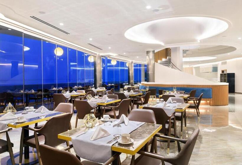 リゾートホテル Alexandra Elegance Bridging Generations