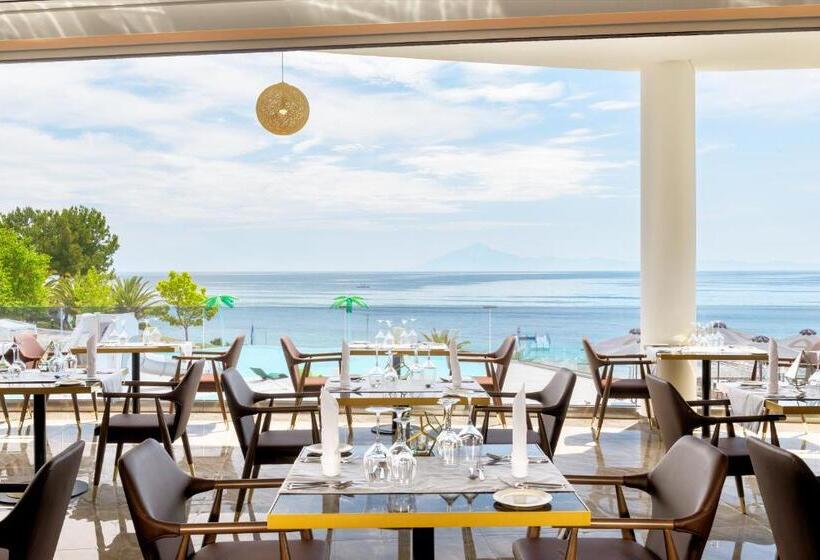 リゾートホテル Alexandra Elegance Bridging Generations