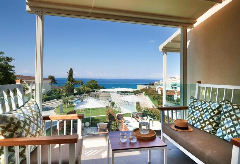 リゾートホテル Alexandra Elegance Bridging Generations