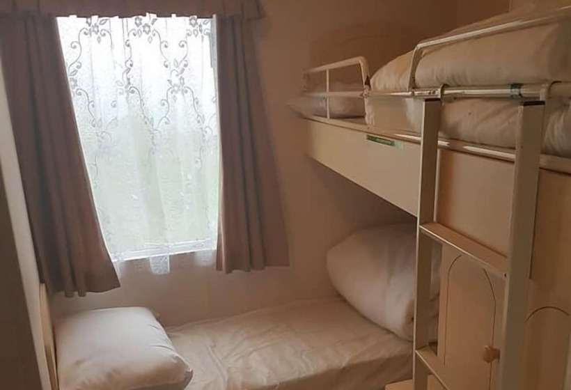 渡假胜地 T & J S Caravan 129 Happy Day S