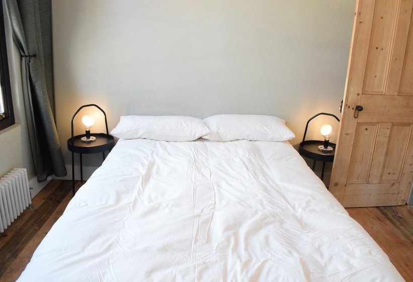 Stunning Home In East London Location