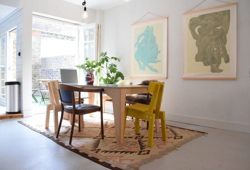 Stunning Home In East London Location