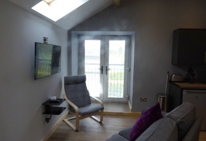 The Stables Upper Cottage 7