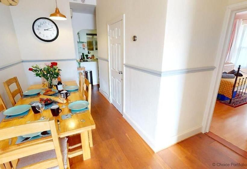 Woolacombe Hibiscus 2 Bedrooms