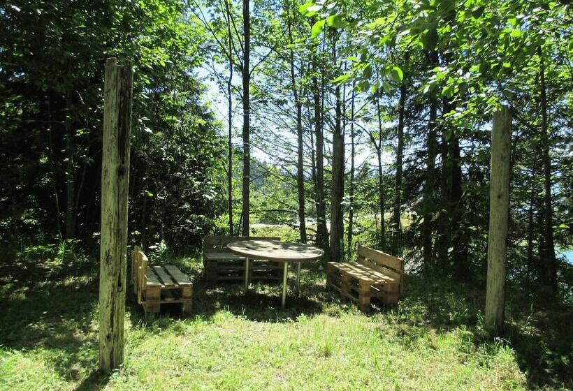 호스텔 Auberge De Jeunesse Hi Chamrousse