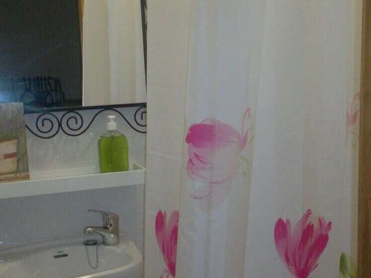 ユースホステル Rocio Rooms