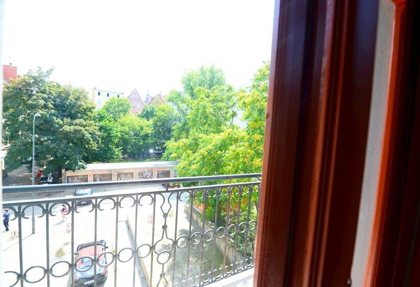 City Central Hostel   Pokoje Prywatne