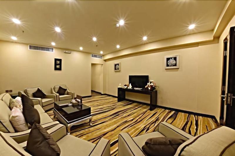 Garden Plaza Hotel Sefah