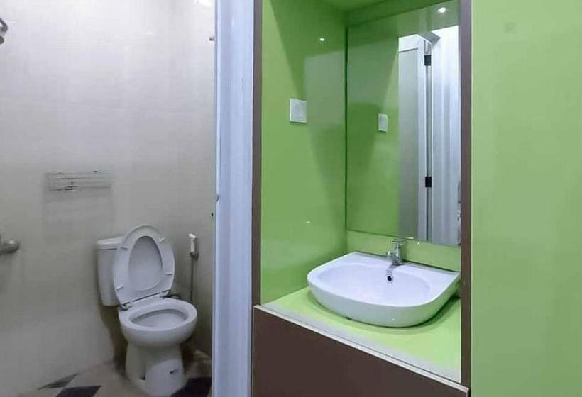 فندق Aimer Guest House Syariah Mitra Reddoorz