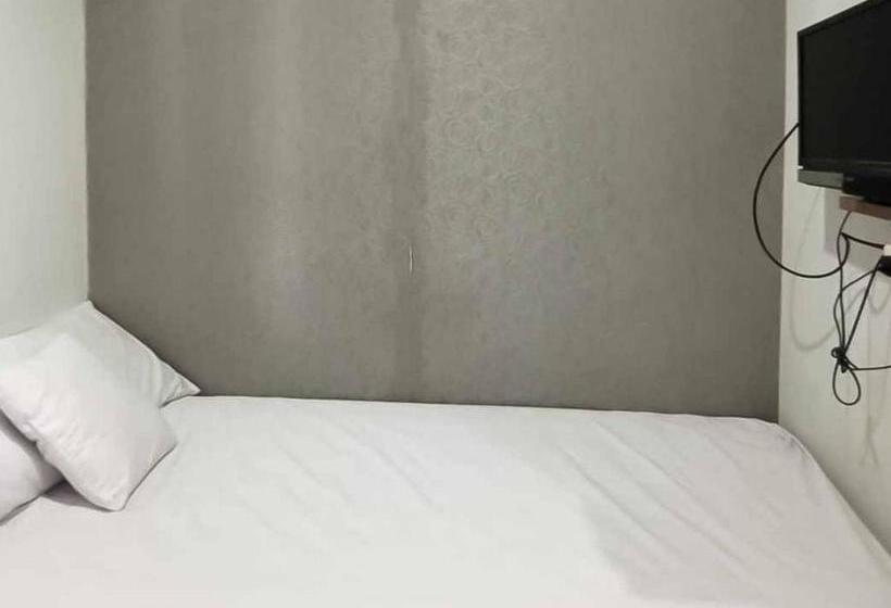 فندق Aimer Guest House Syariah Mitra Reddoorz